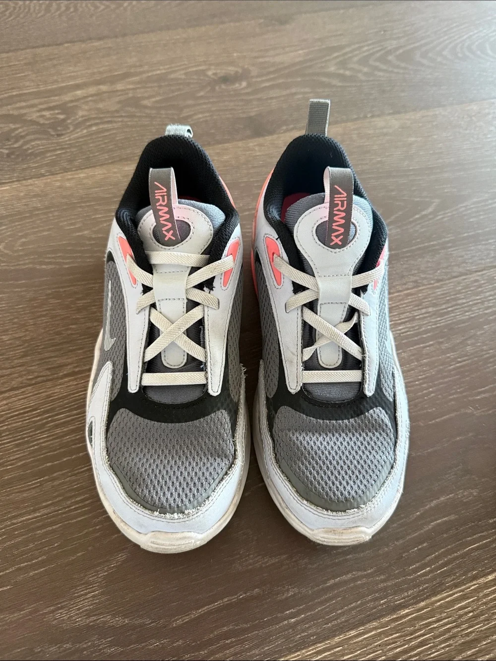 Nike Air Max Kids Gray, Black and Pink Accent Sneakers. Size 3Y